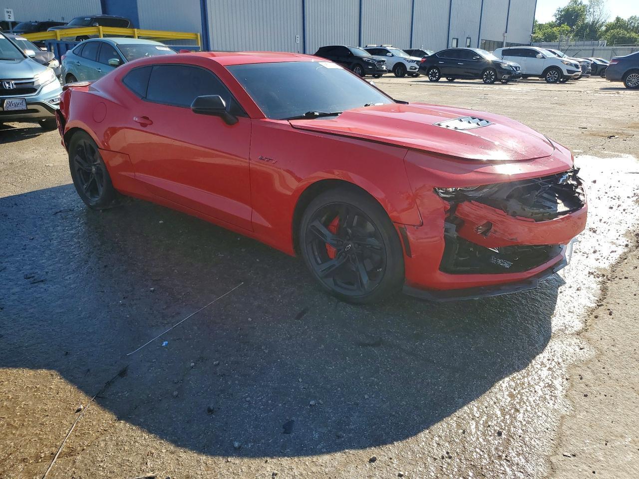 2023 Chevrolet Camaro Lt1 - zdjęcie 4