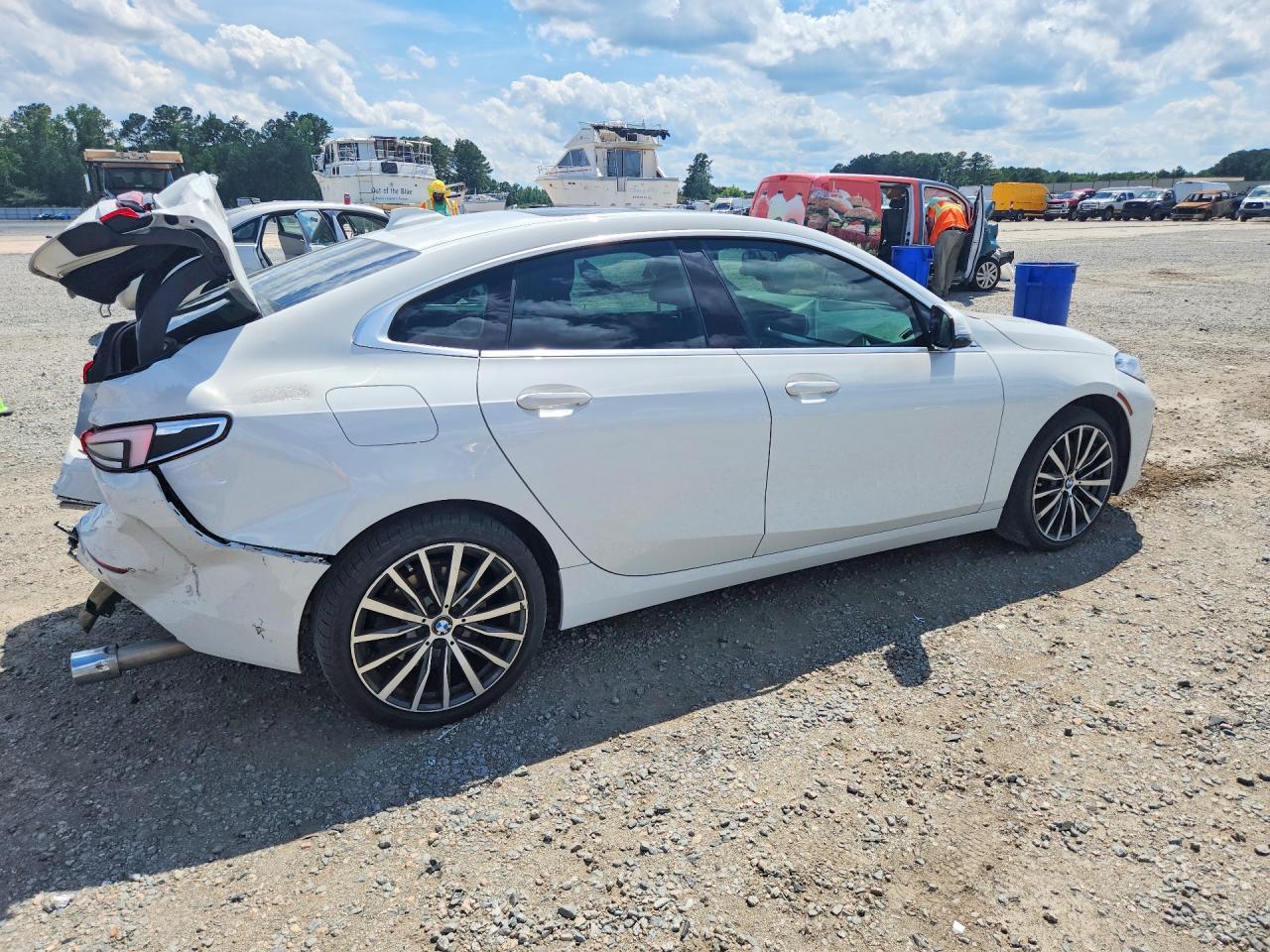 2021 BMW Seria 2 228i - zdjęcie 3