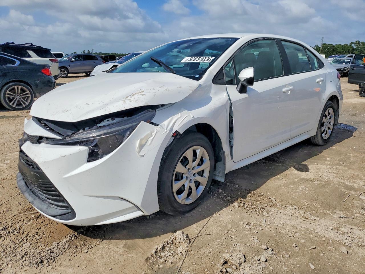 2026 Toyota Corolla Le - zdjęcie główne