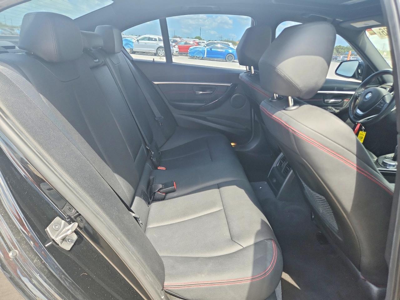 2017 BMW 330 I - zdjęcie 10