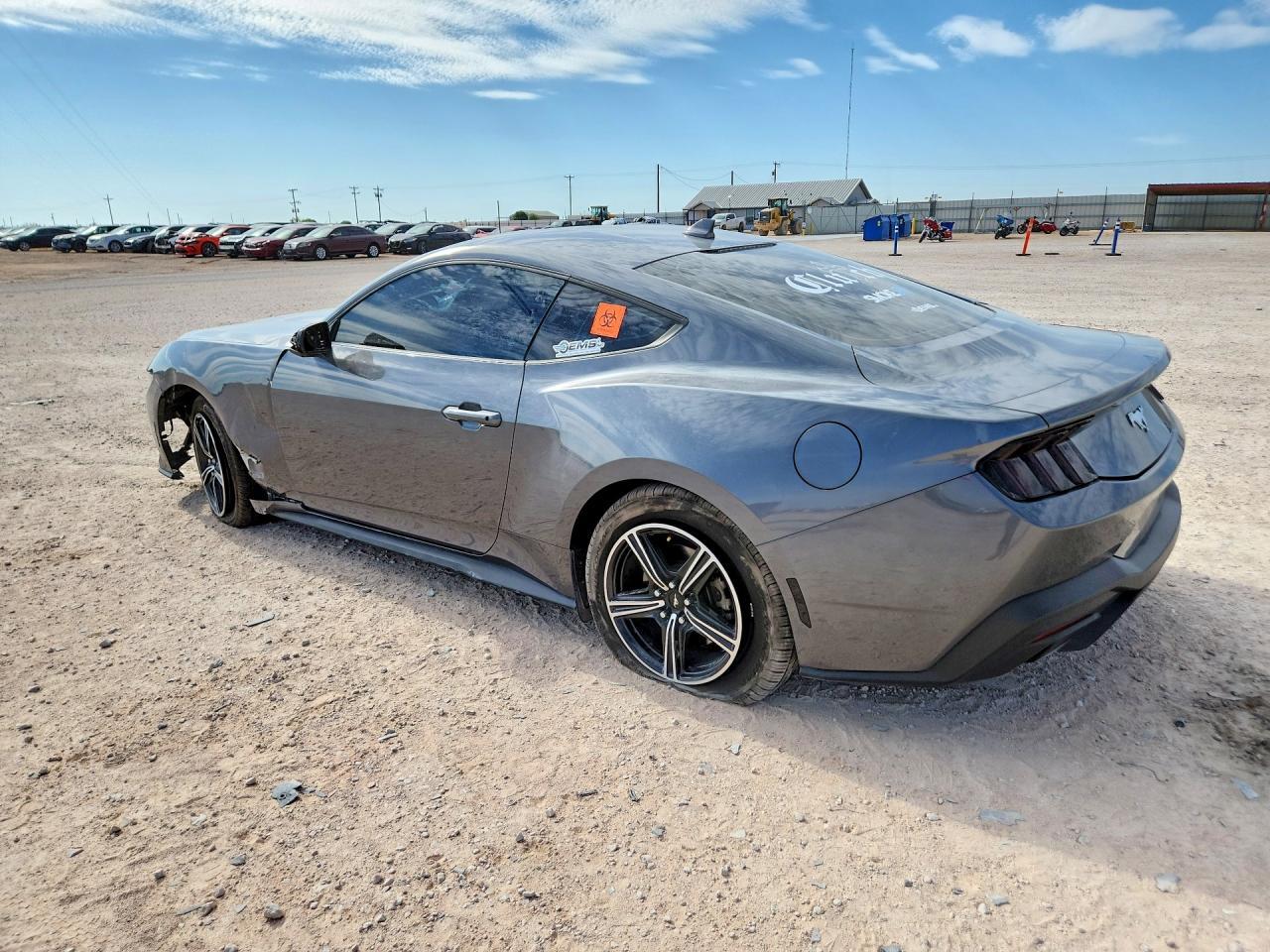 2024 Ford Mustang - zdjęcie 2