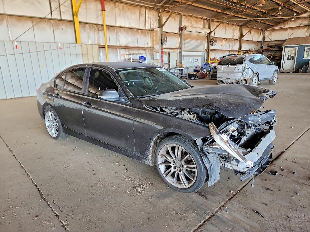 2016 BMW 320 I - zdjęcie 4