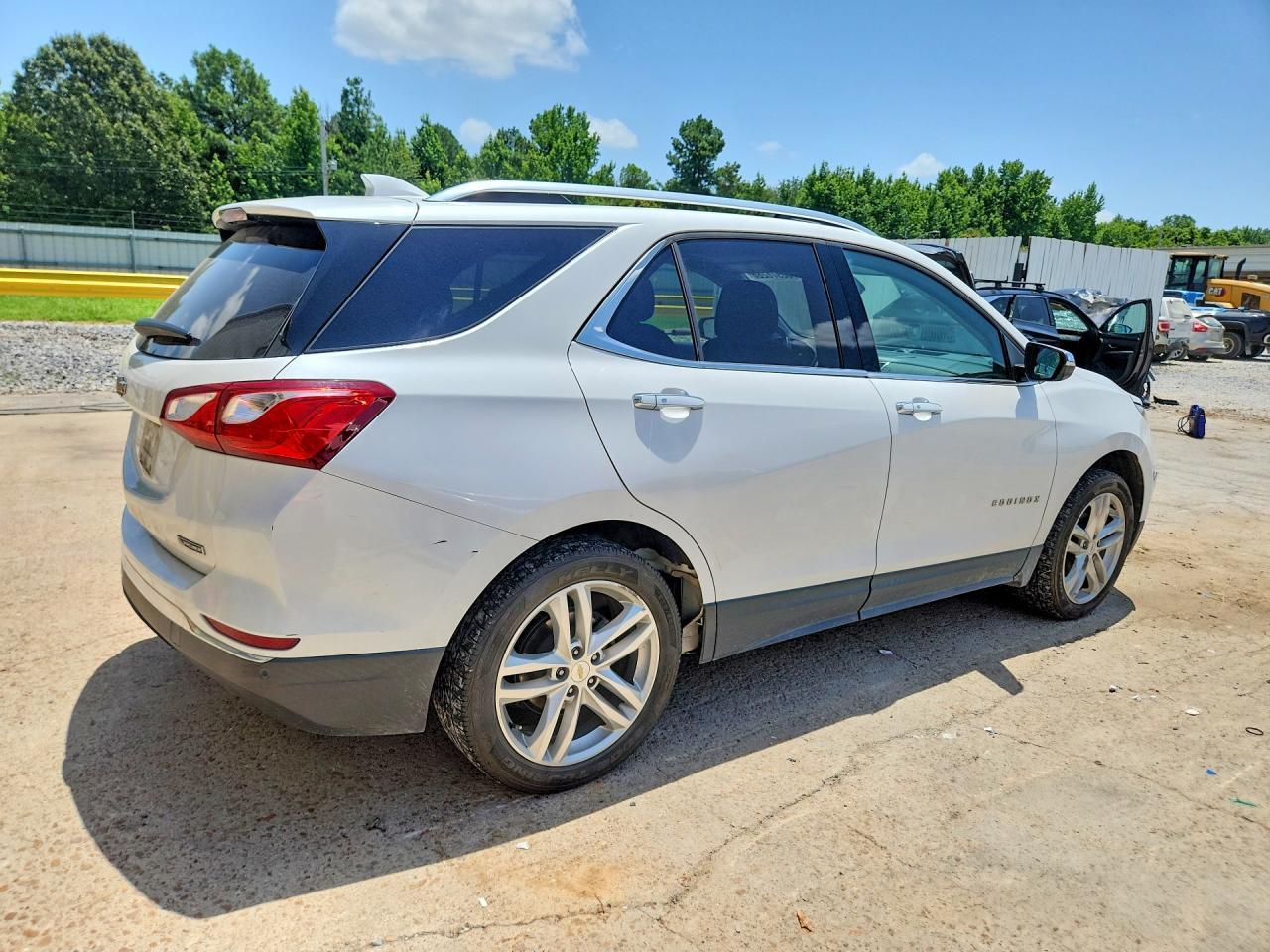 2018 Chevrolet Equinox Premier - zdjęcie 3