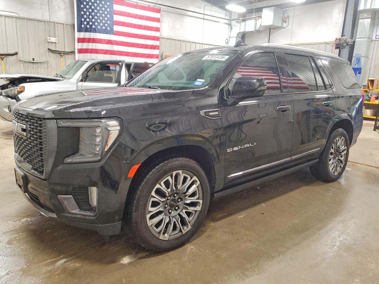 2023 GMC Yukon Denali Ultimate - zdjęcie główne