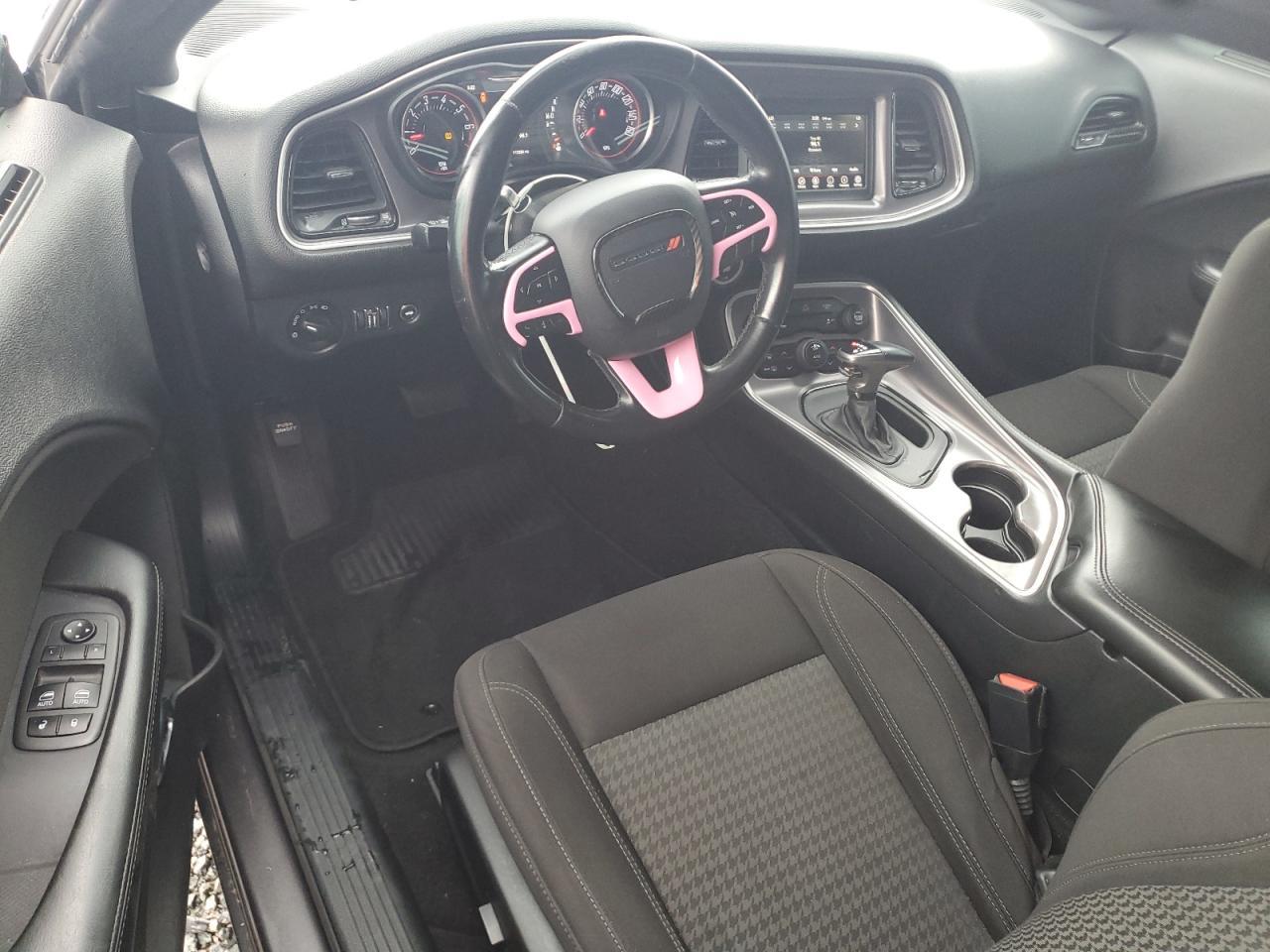 2019 Dodge Challenger Sxt - zdjęcie 8