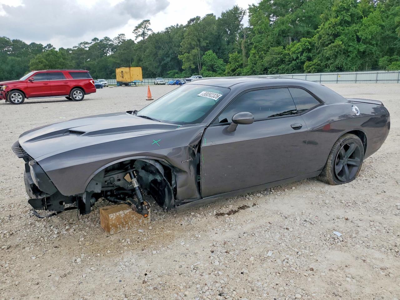 2018 Dodge Challenger R/T - zdjęcie główne