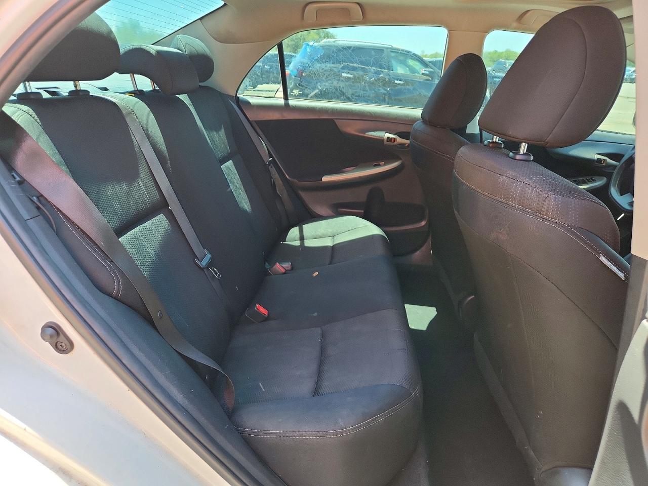 2013 Toyota Corolla S - zdjęcie 10