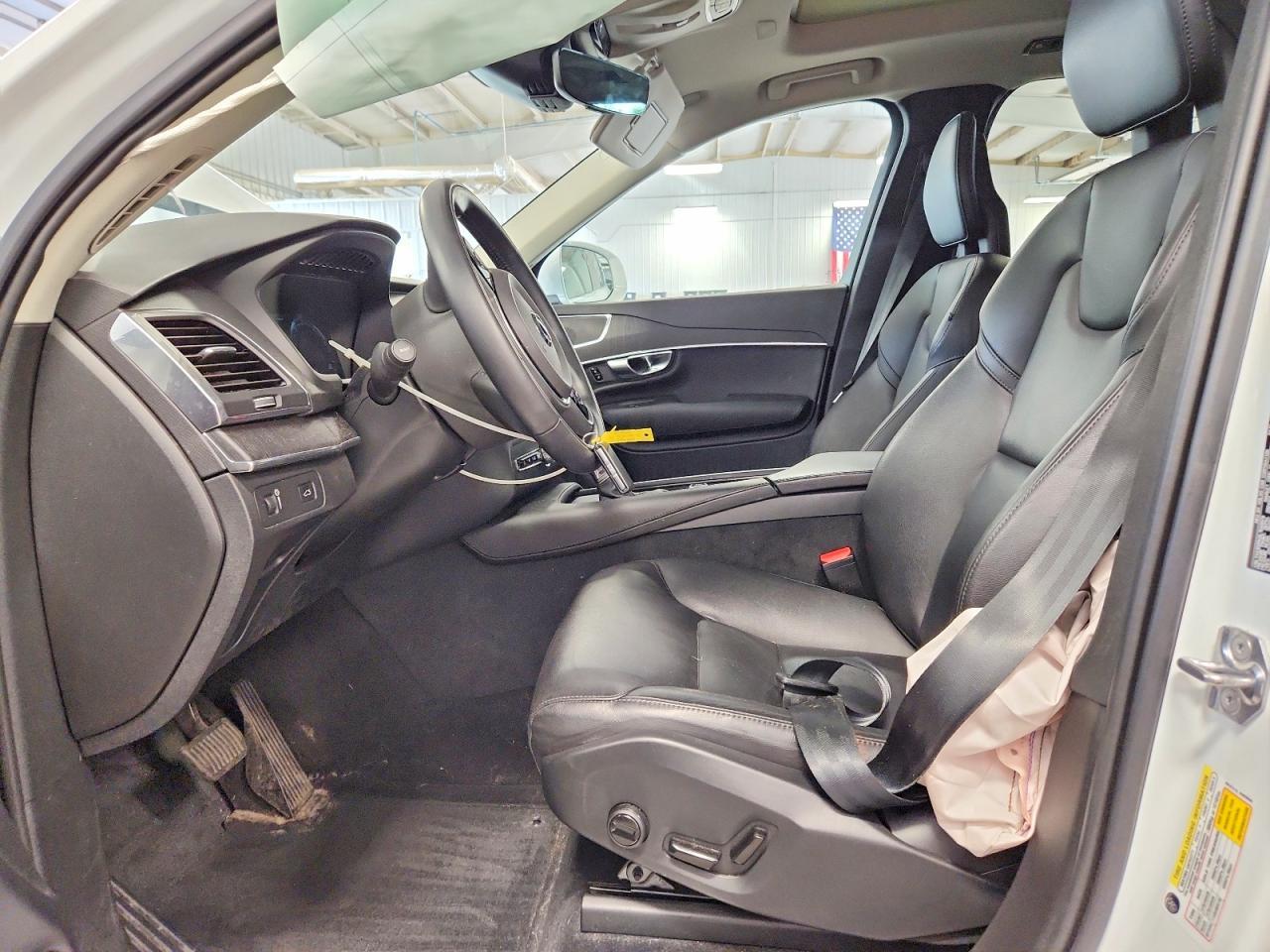 2020 Volvo Xc90 T5 Momentum - zdjęcie 7