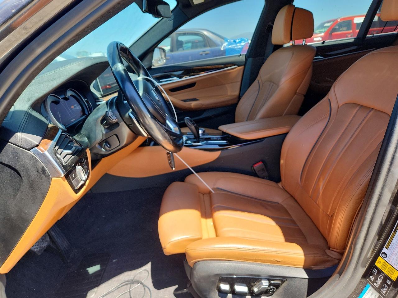 2017 BMW Seria 5 540i - zdjęcie 7