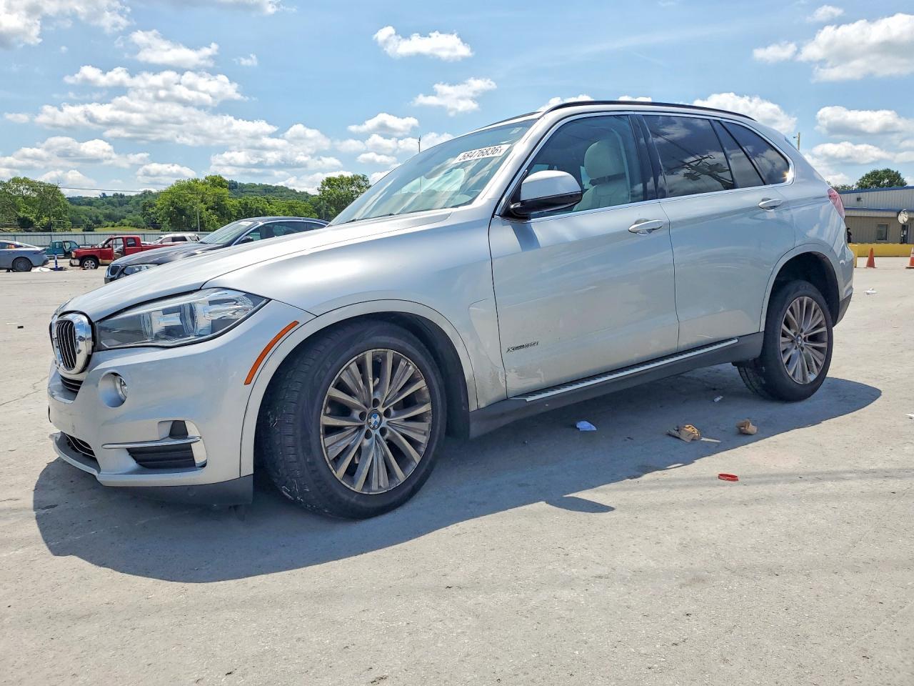 2016 BMW X5 xDrive35I - zdjęcie główne