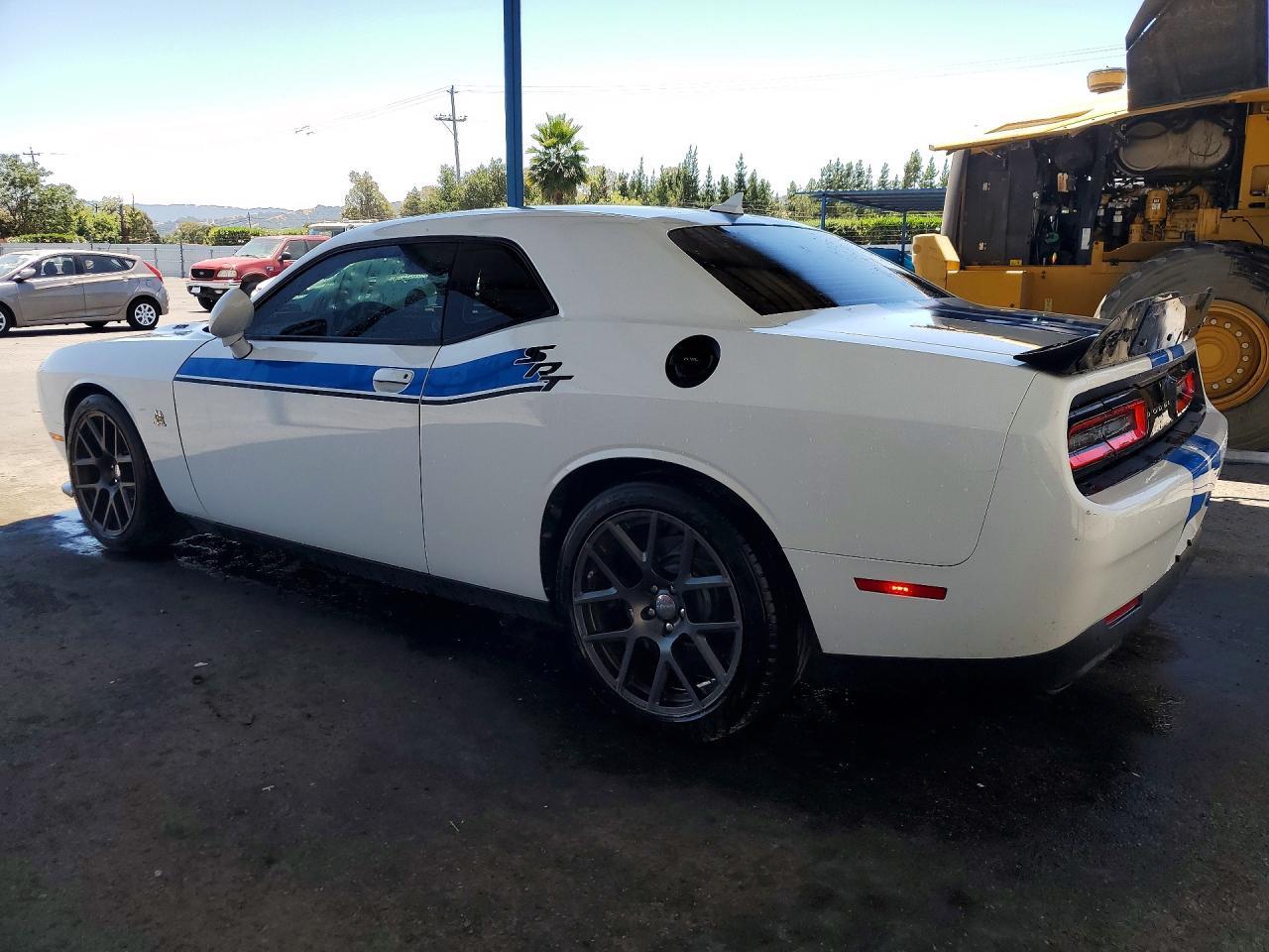 2016 Dodge Challenger R - zdjęcie 2