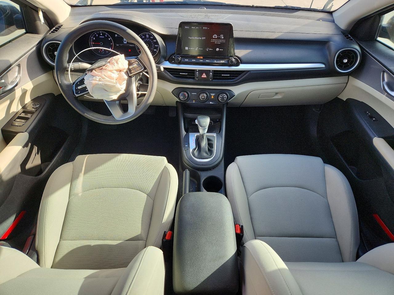 2023 Kia Forte Lxs - zdjęcie 8