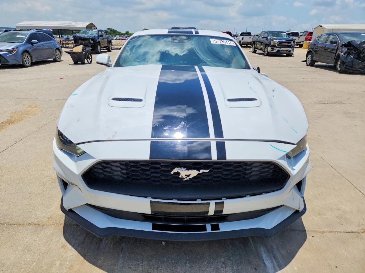 2022 Ford Mustang - zdjęcie 5