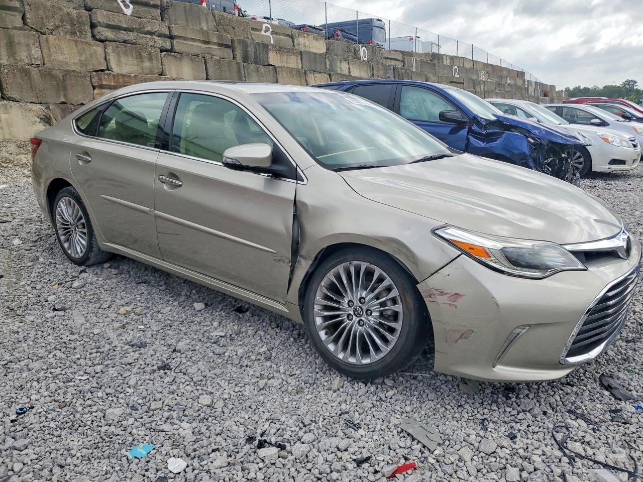 2017 Toyota Avalon Limited - zdjęcie 4
