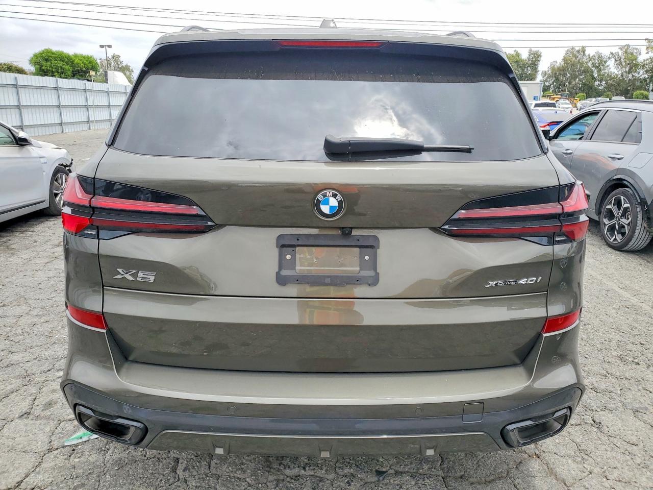 2024 BMW X5 xDrive40I - zdjęcie 6