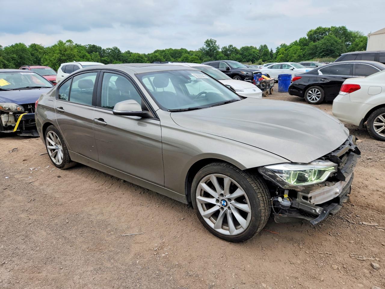 2018 BMW Seria 3 320i - zdjęcie 4