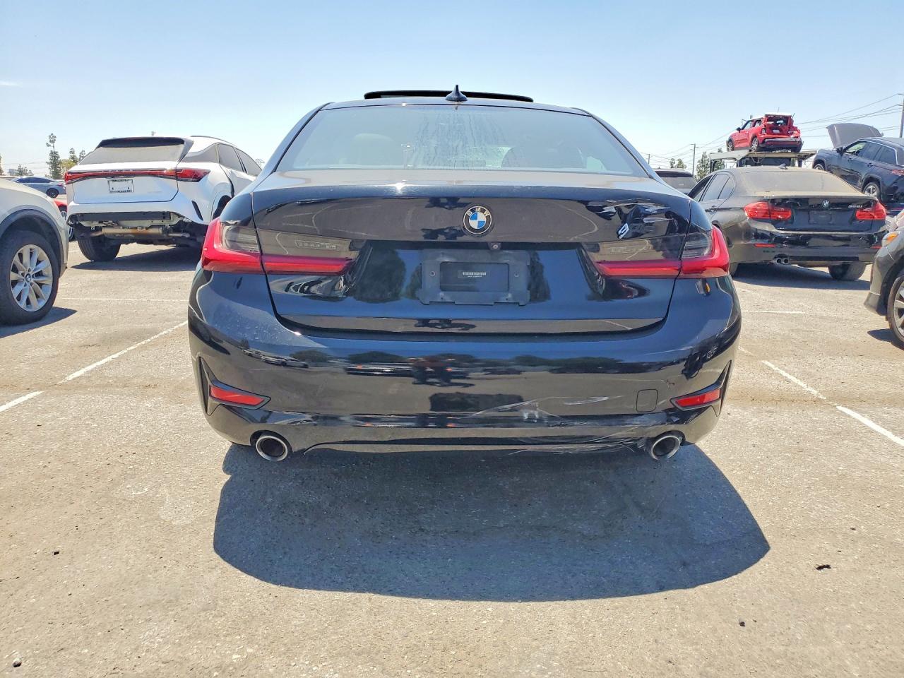 2021 BMW 330E - zdjęcie 6