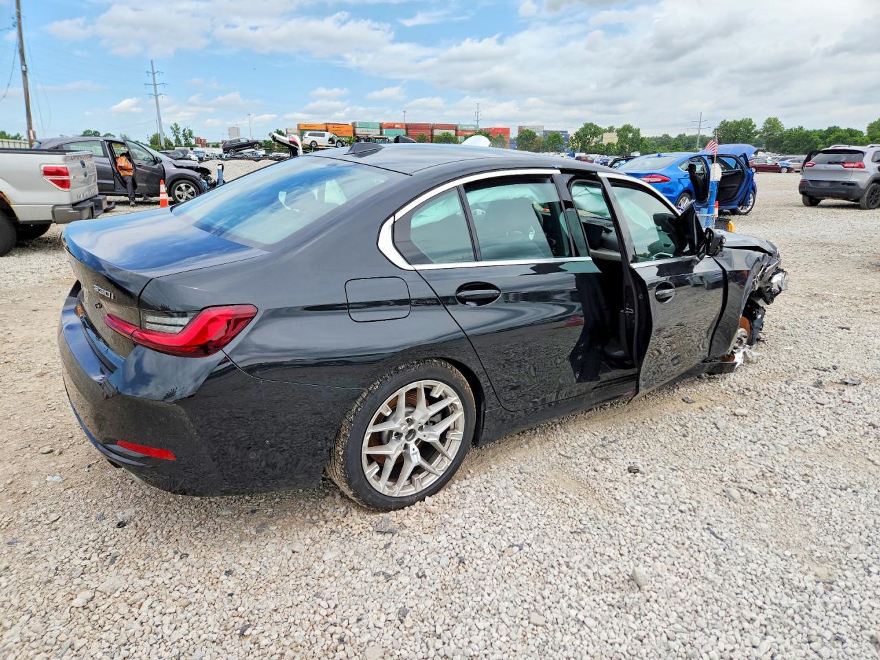 2026 BMW 330Xi - zdjęcie 3