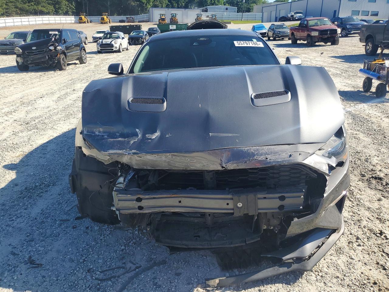 2021 Ford Mustang - zdjęcie 5