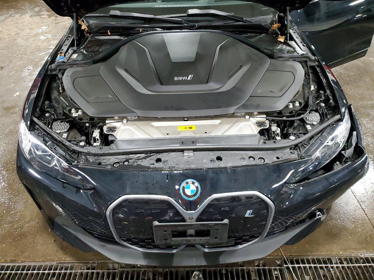 2024 BMW I4 xDrive 40 - zdjęcie 11
