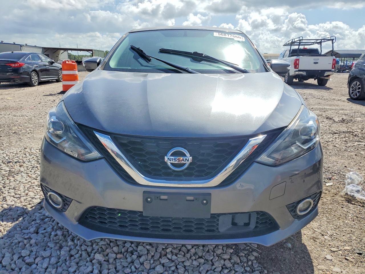 2019 Nissan Sentra Sr - zdjęcie 5