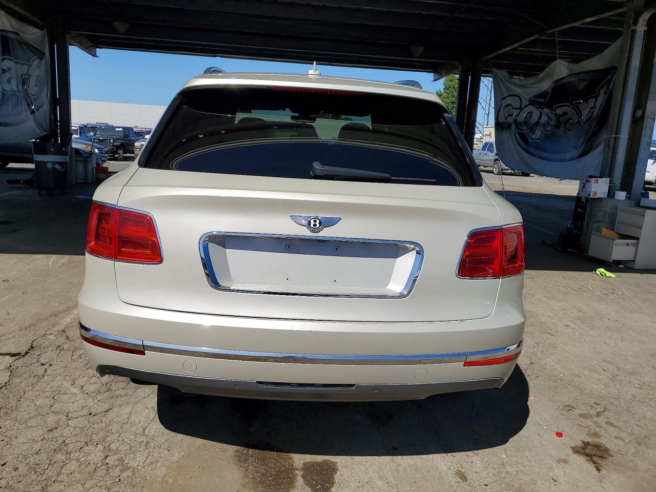 2018 Bentley Bentayga - zdjęcie 6