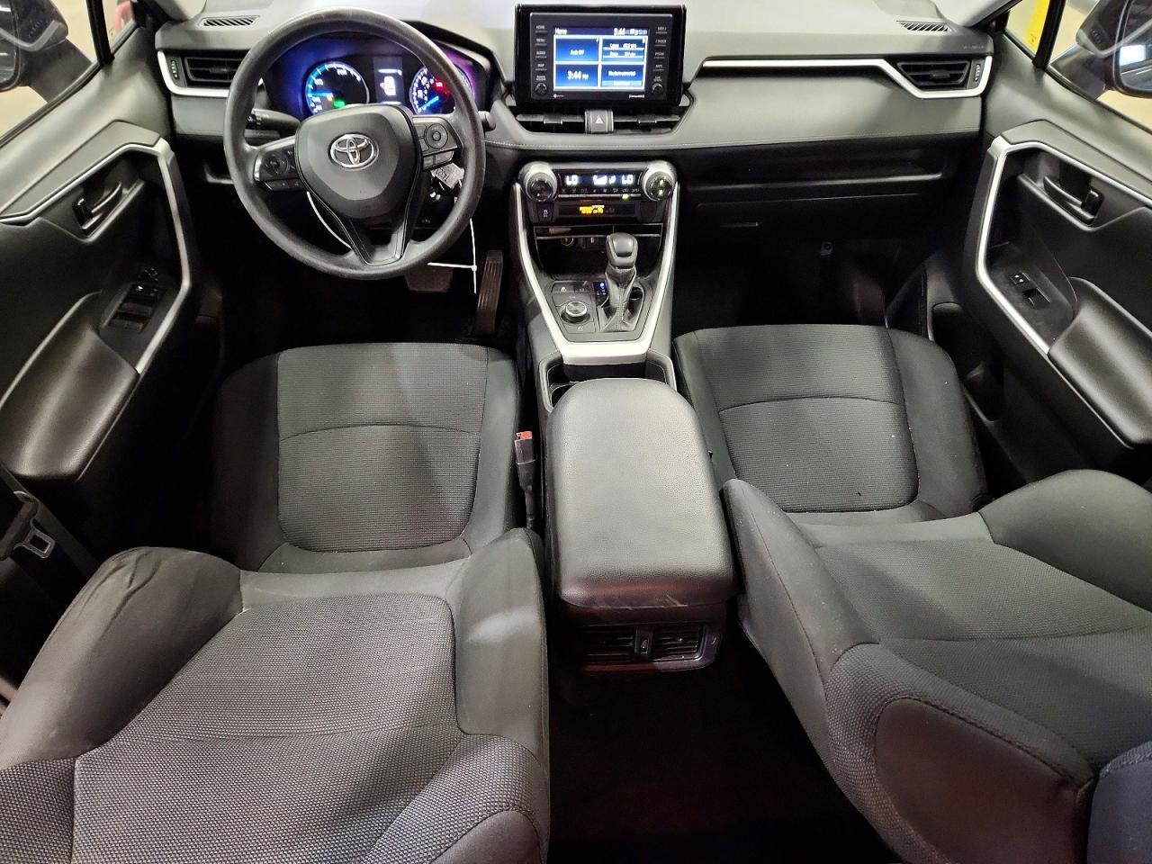 2021 Toyota Rav4 Le - zdjęcie 8
