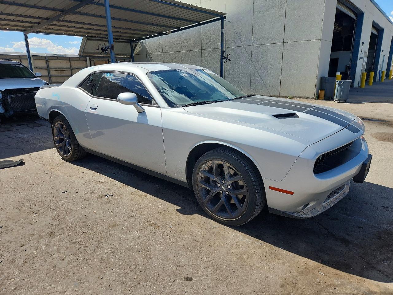 2023 Dodge Challenger Sxt - zdjęcie 4