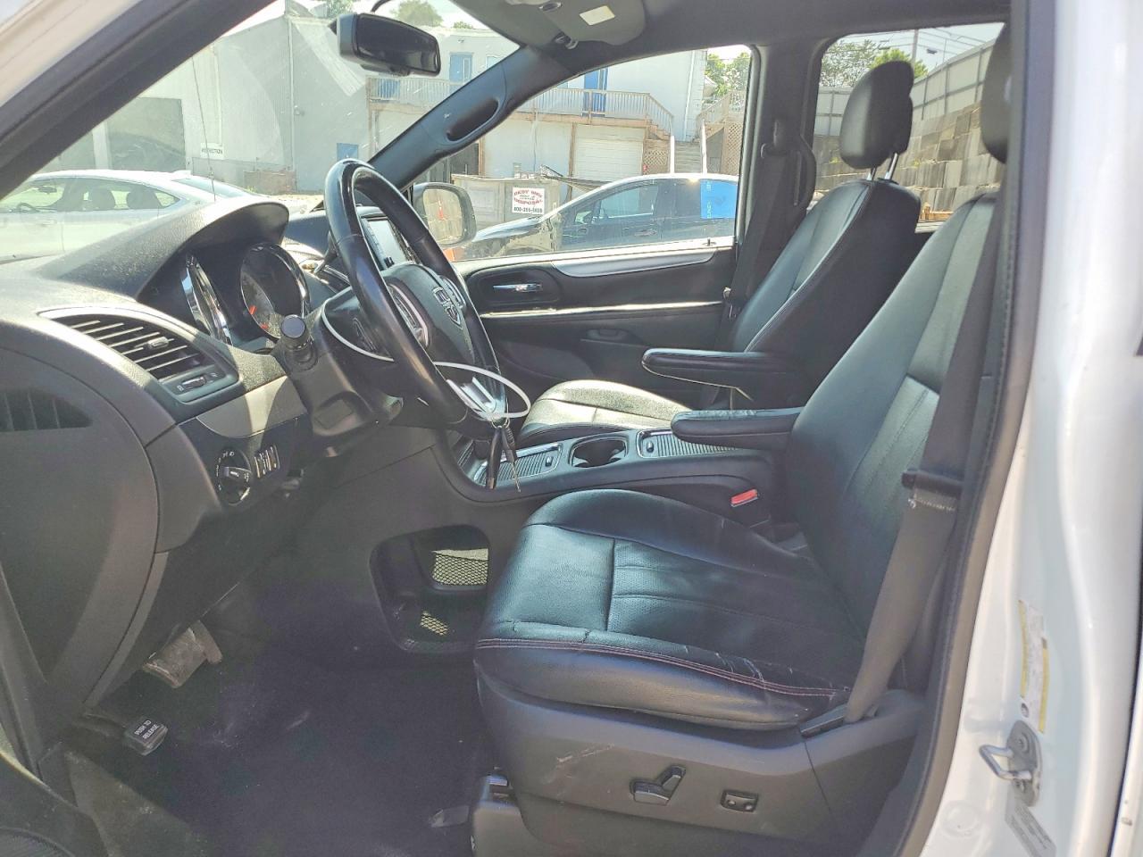 2017 Dodge Grand Caravan Gt - zdjęcie 7
