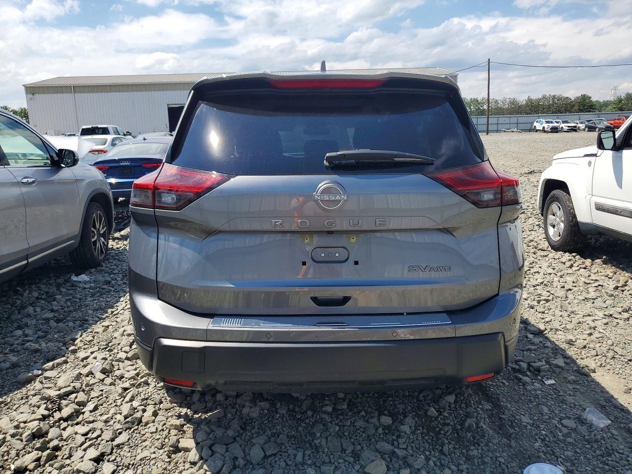 2024 Nissan Rogue Sv - zdjęcie 6
