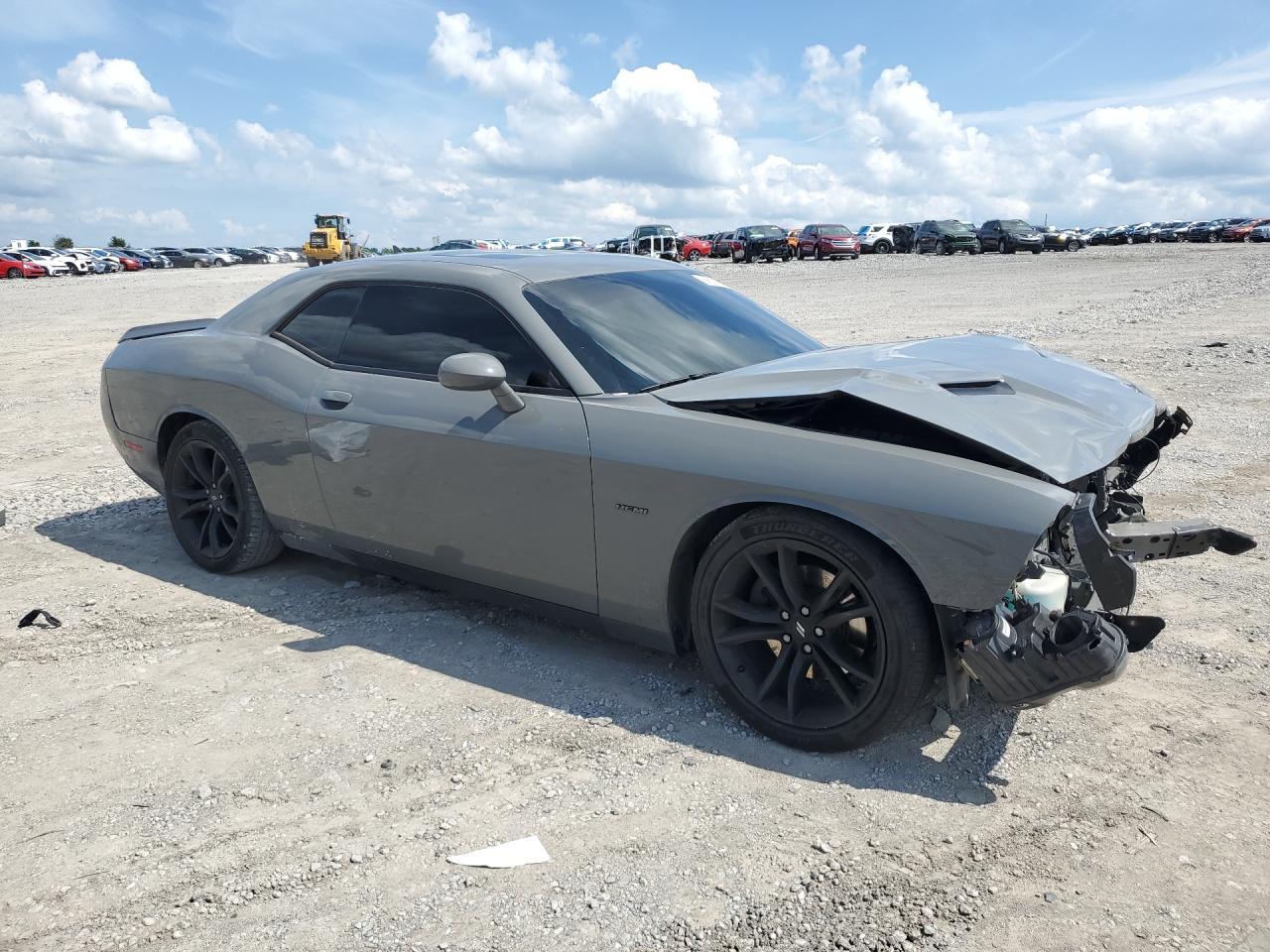 2017 Dodge Challenger R - zdjęcie 4