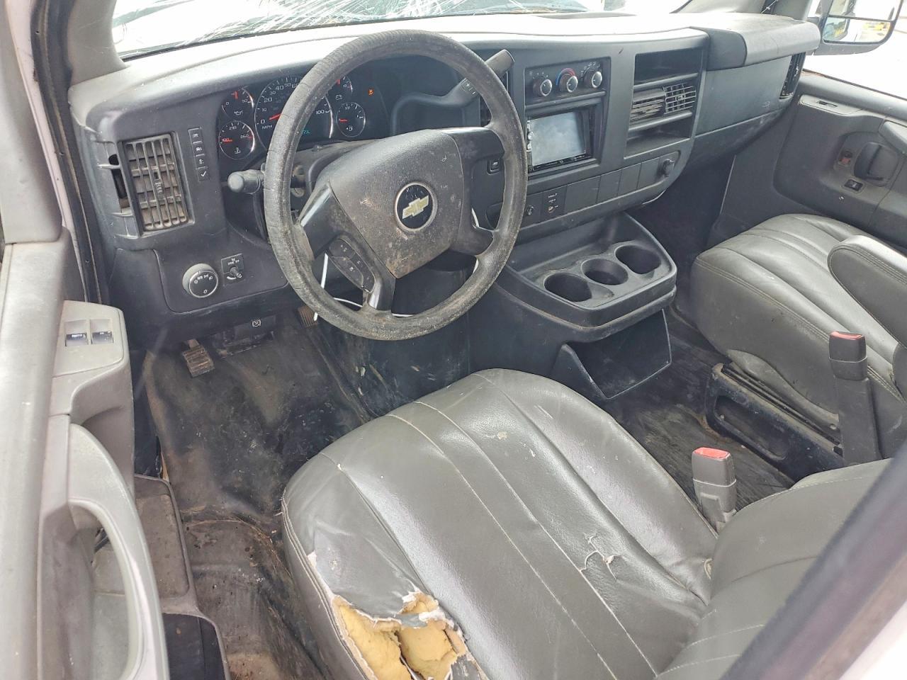 2014 Chevrolet Express G2500 - zdjęcie 8