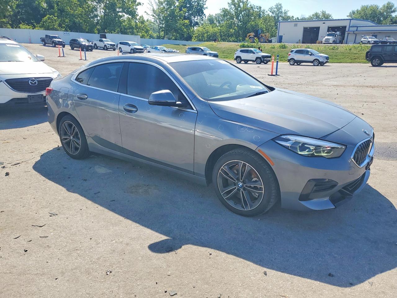 2022 BMW 228I - zdjęcie 4