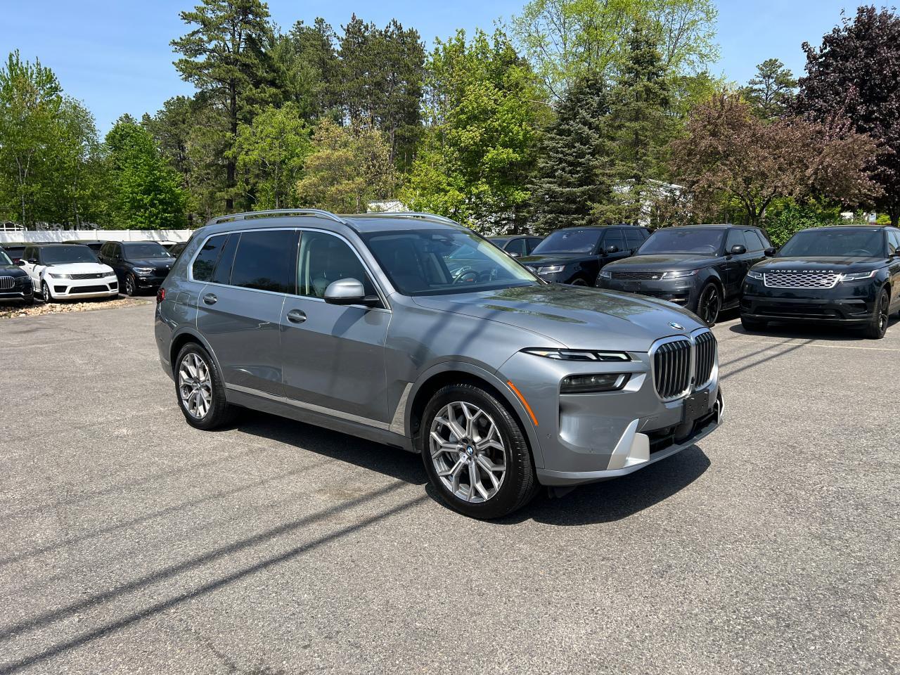 2024 BMW X7 xDrive40I - zdjęcie główne