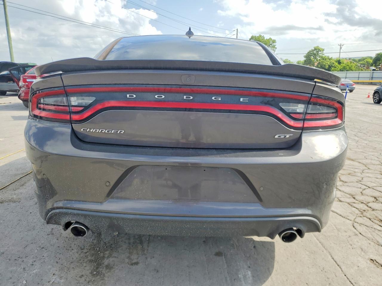 2020 Dodge Charger Gt - zdjęcie 6