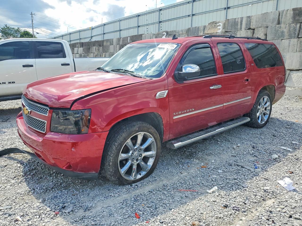 2014 Chevrolet Suburban K1500 Ltz - zdjęcie główne