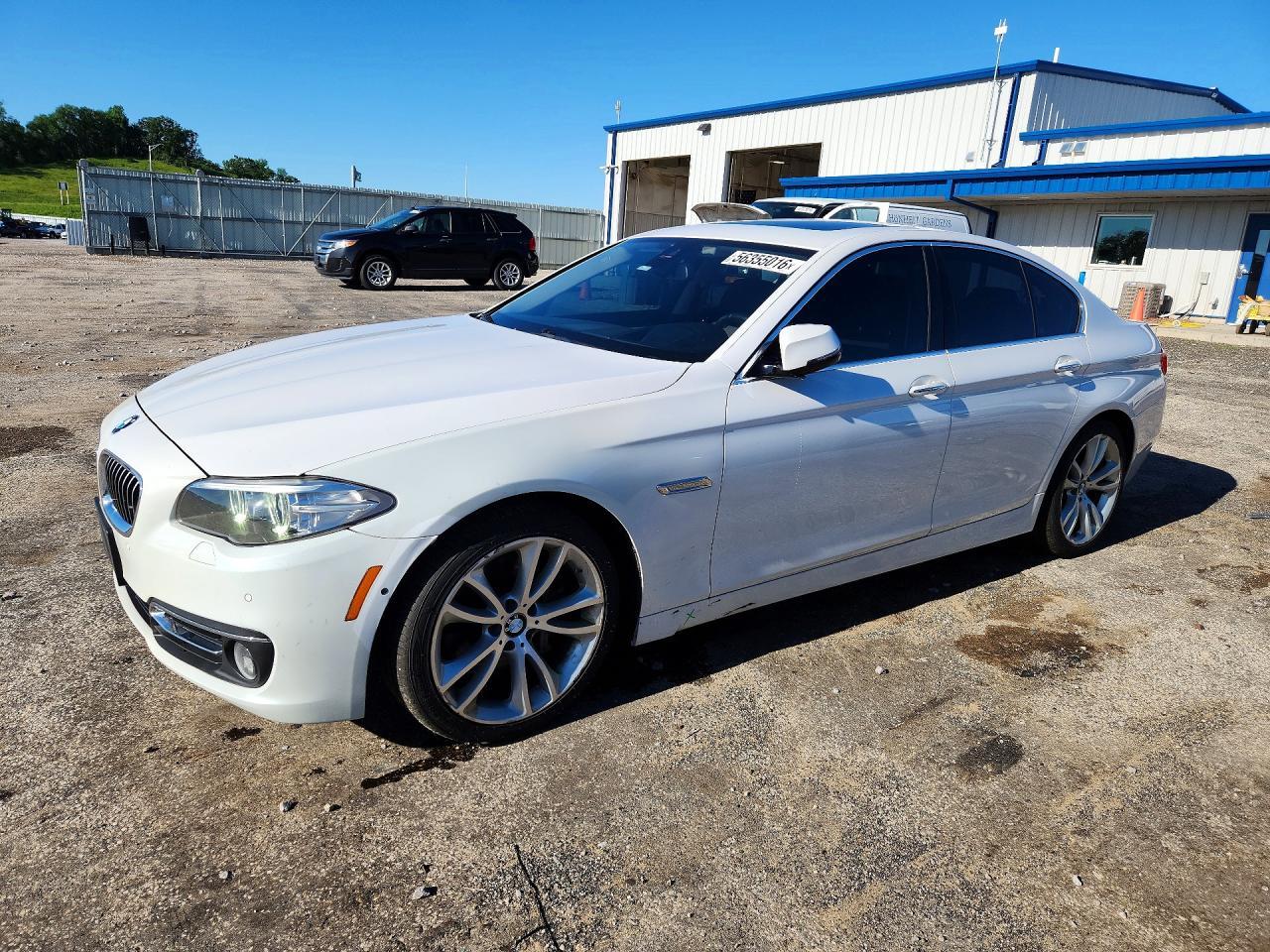 2016 BMW 535 Xi - zdjęcie główne