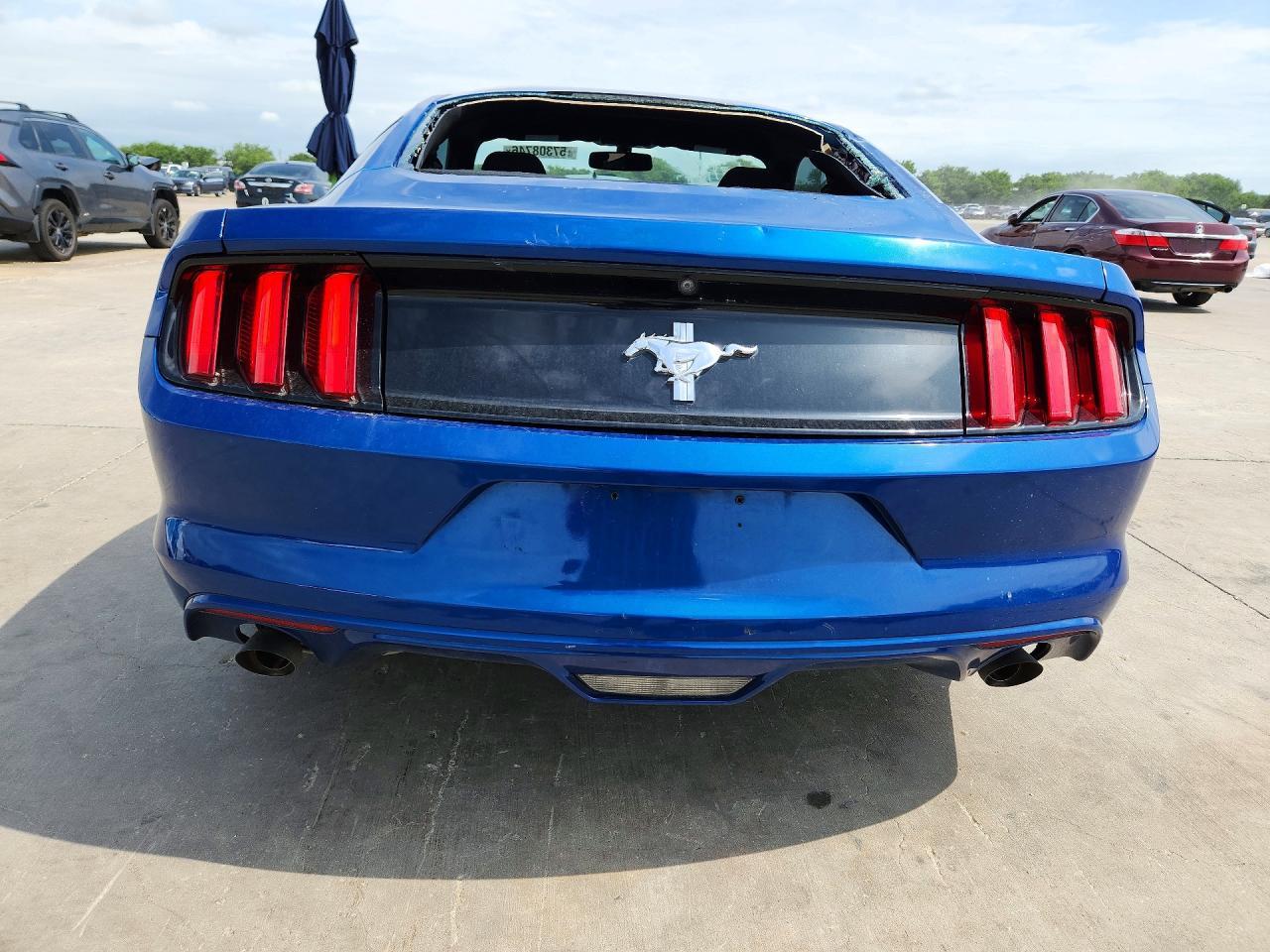 2017 Ford Mustang - zdjęcie 6