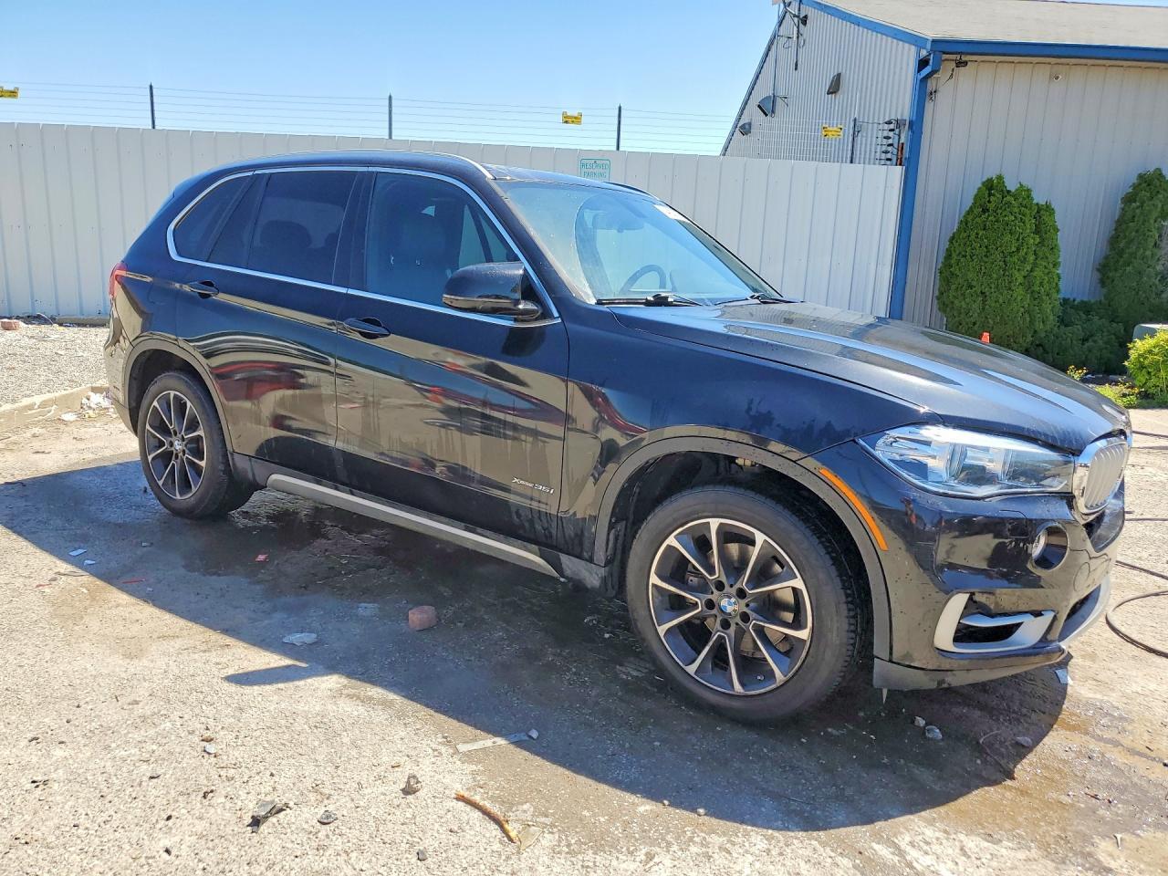 2017 BMW X5 xDrive35I - zdjęcie 4