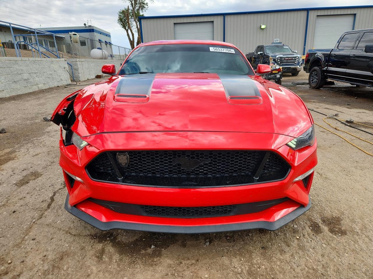 Ford Mustang - zdjęcie 5