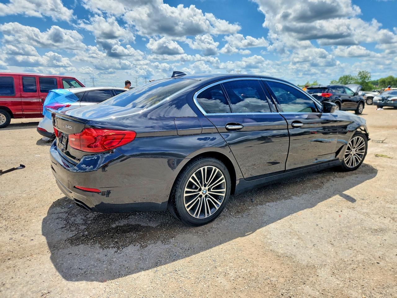 2018 BMW Seria 5 540i - zdjęcie 3