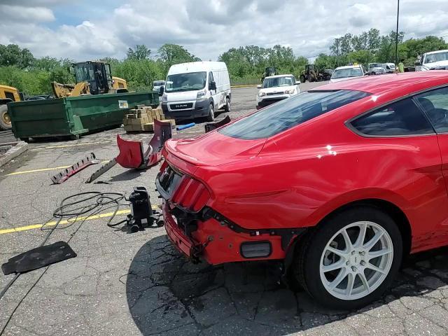 2015 Ford Mustang - zdjęcie 14