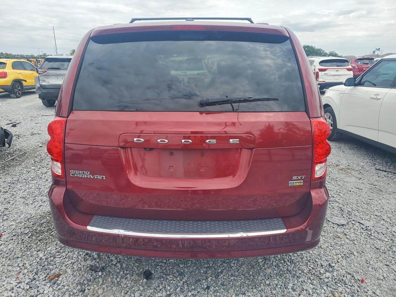 2017 Dodge Grand Caravan Sxt - zdjęcie 6