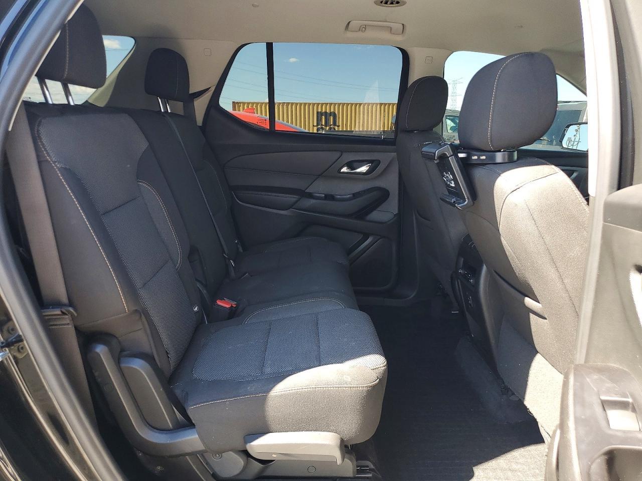 2020 Chevrolet Traverse Ls - zdjęcie 11