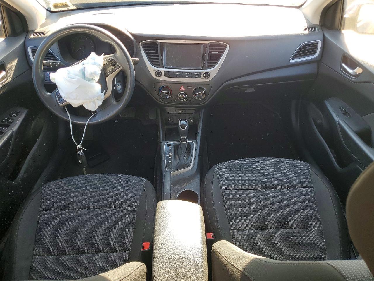 2020 Hyundai Accent Sel - zdjęcie 8