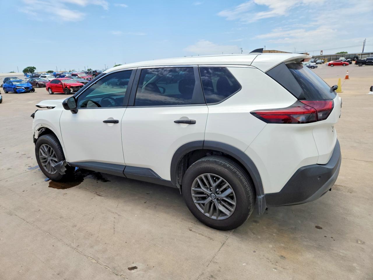 2023 Nissan Rogue S - zdjęcie 2