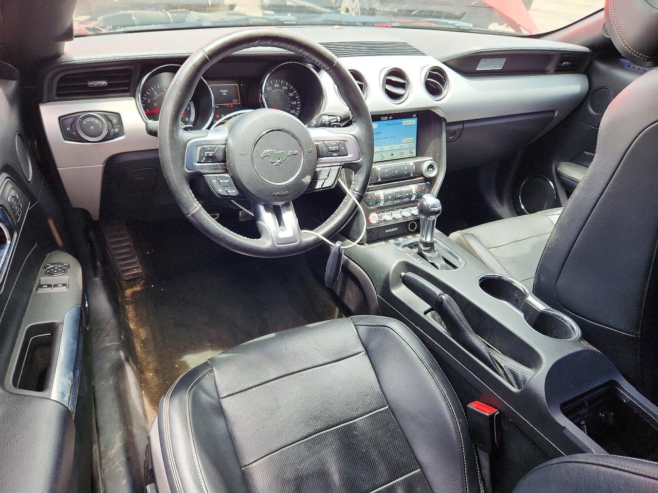 2016 Ford Mustang - zdjęcie 8