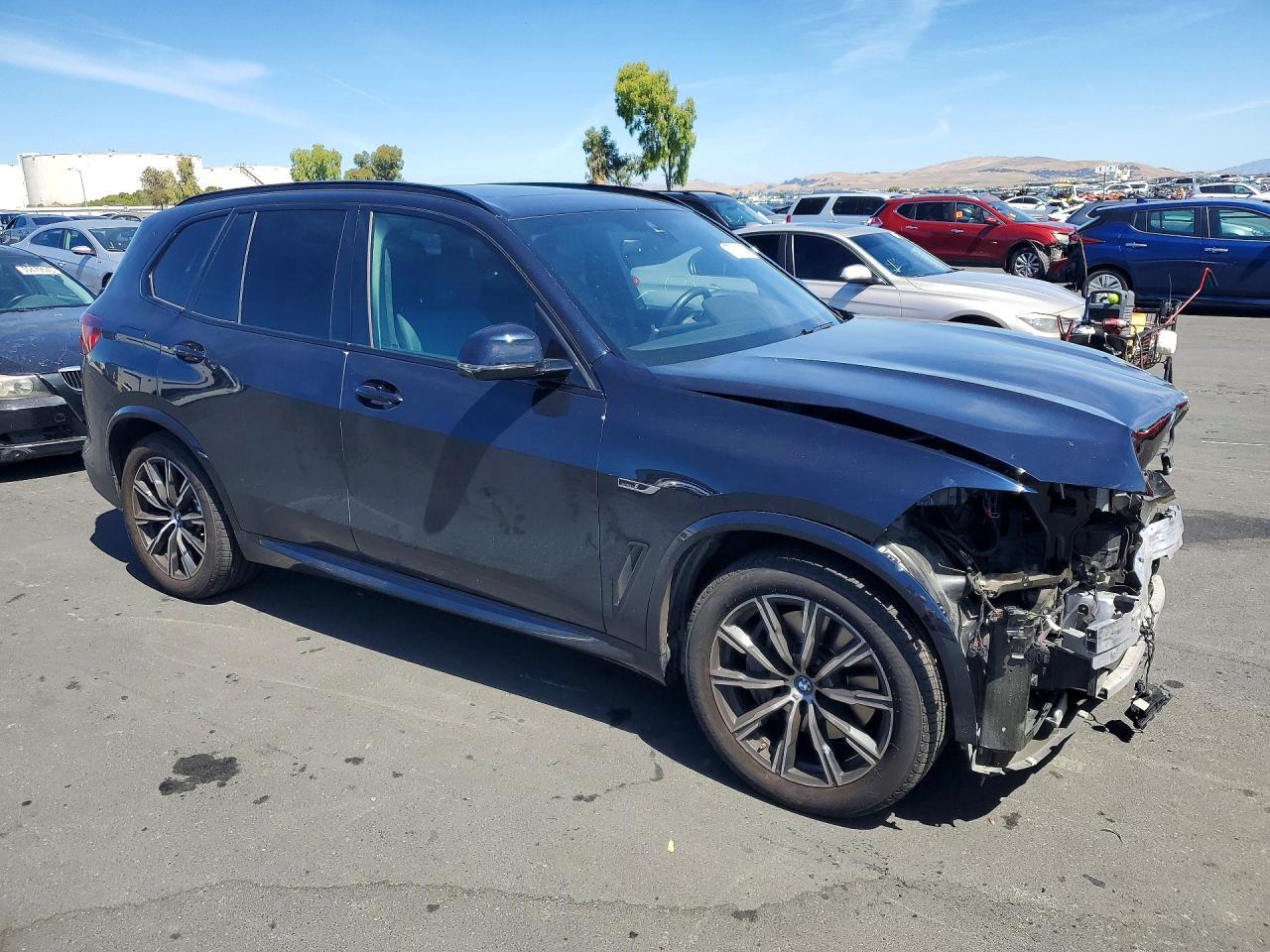 2022 BMW X5 xDrive45E - zdjęcie 4