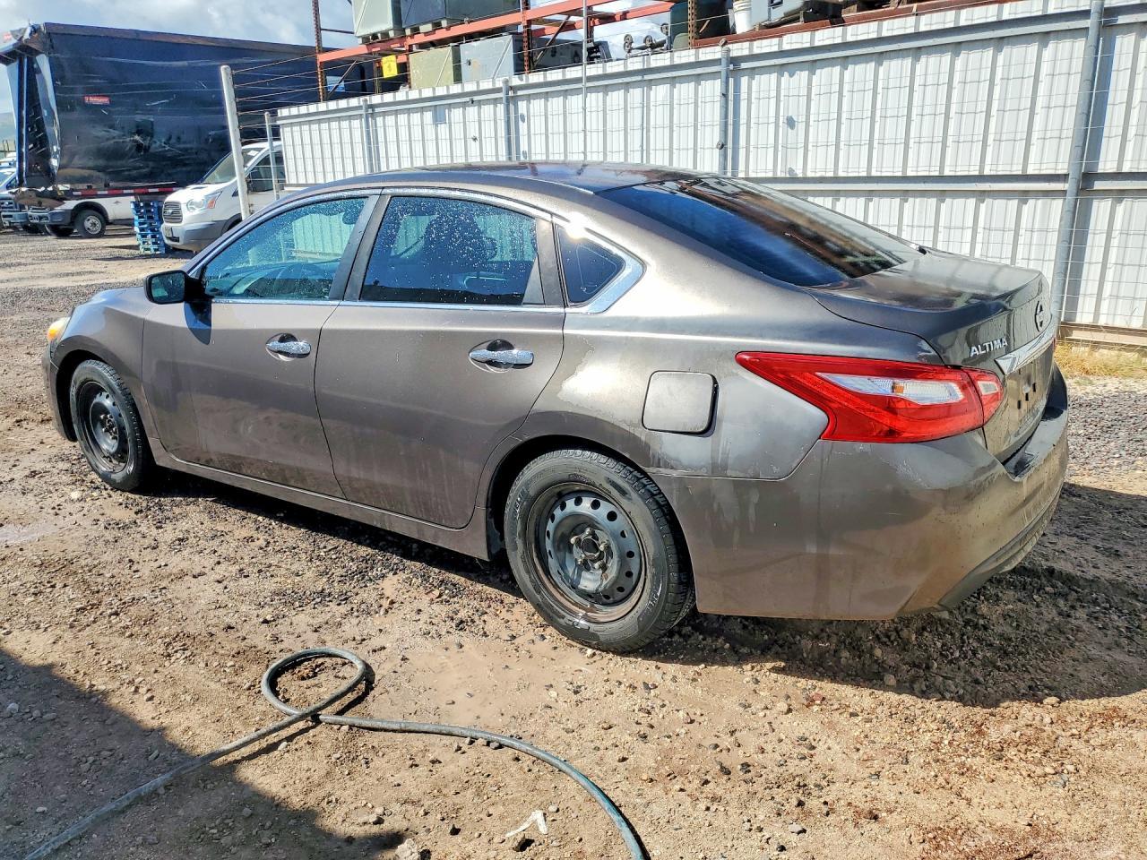 2016 Nissan Altima 2.5 S - zdjęcie 2