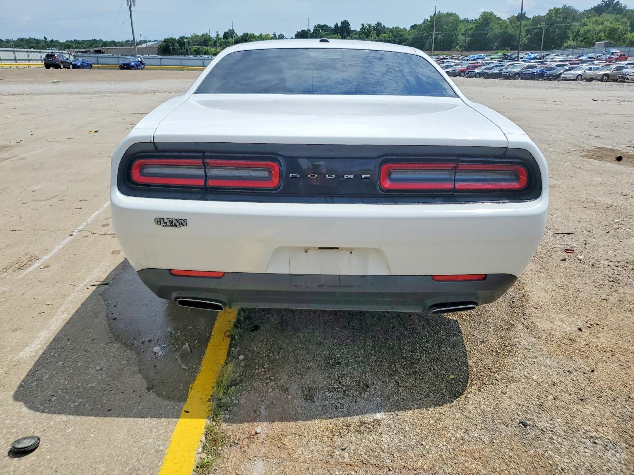 2015 Dodge Challenger Sxt - zdjęcie 6